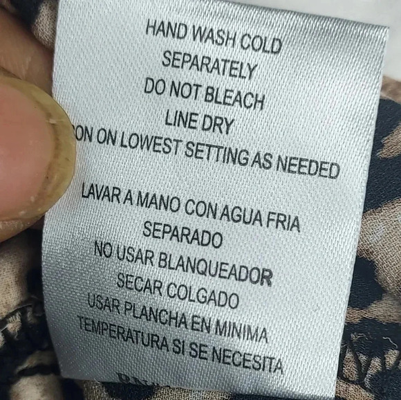 MNK Womens Leopord Print Blouse 100% Polyester Small - Picture 13 of 13